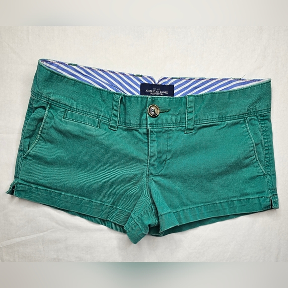 American Eagle Outfitters Pants - AMERICAN EAGLE Green Shorty Shorts Stretch Size 2